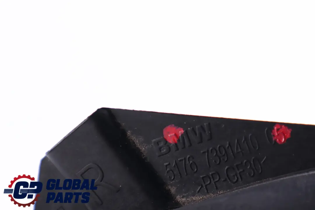 Joint de phare avant droit pour Mini Cooper One F55 F56 F57 à propos du numéro de pièce 7391410 Mini Cooper One F55 F56 F57 Joint de phare avant droit - SKU 7391410 - Numéro de pièce 7391410