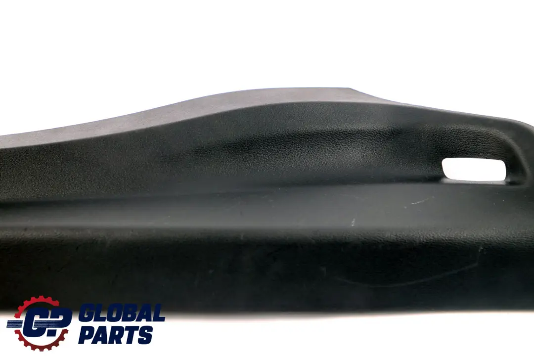 BMW X1 Serie F48 Tapa Columna Inferior Derecha Embellecedor Panel Negro - SKU 7392882 - Número de pieza 7392880