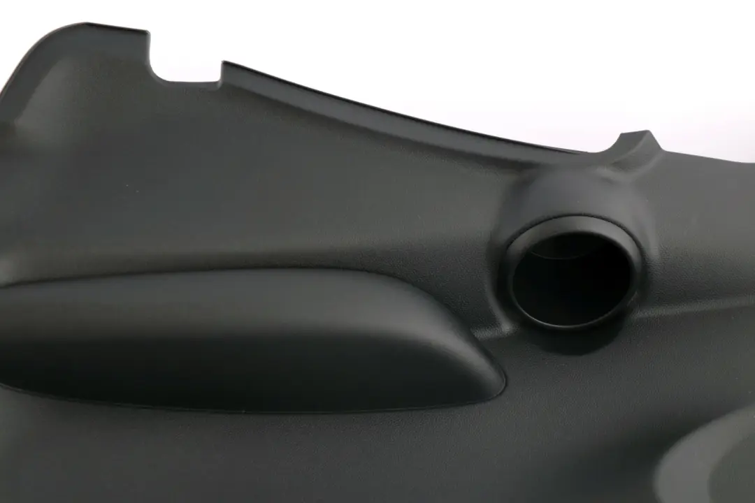 Trasera Derecha Lateral Trim Panel Negro Carbono para Mini Cooper F56 con número de pieza 7393086 Mini Cooper F56 Trasera Derecha Lateral Trim Panel Negro Carbono - SKU 7393086 - Número de pieza 7393086