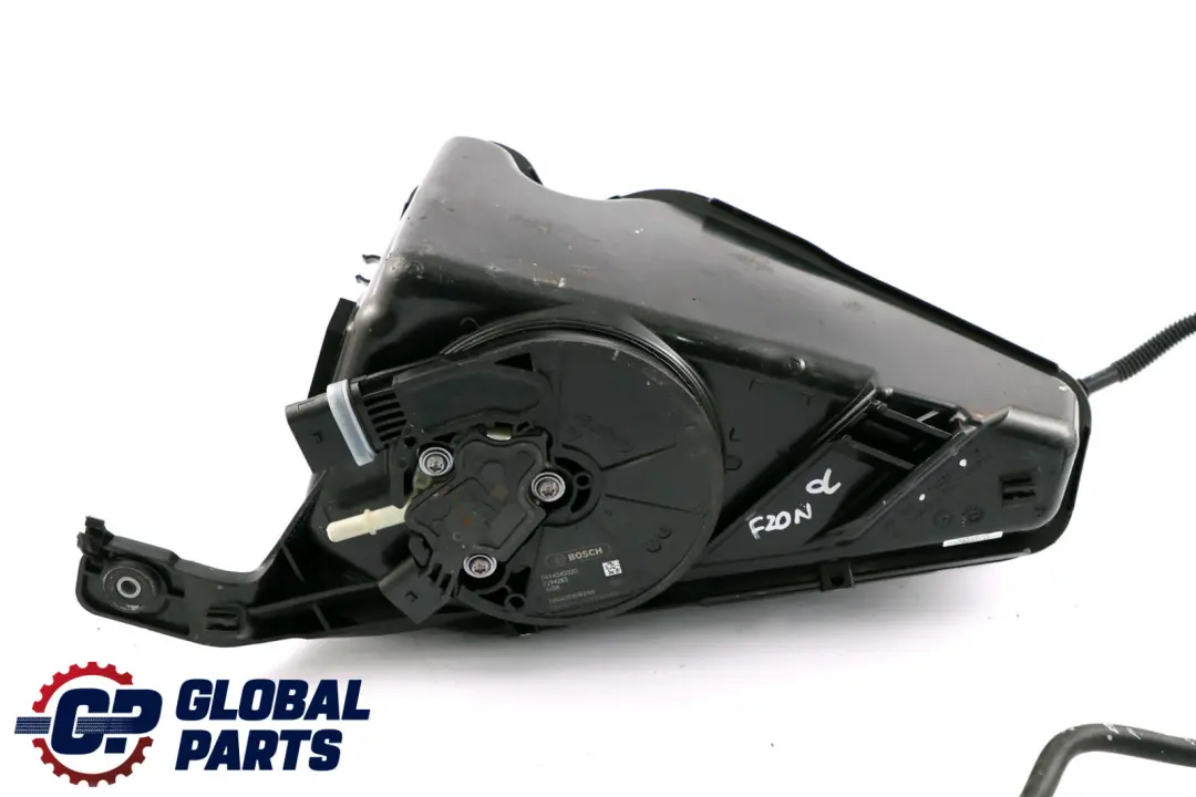 Zbiornik adblue SCR do BMW F20 F21 LCI o numerze 7403541 BMW F20 F21 LCI Zbiornik adblue SCR - SKU 7403541 - Numer Części 7403541