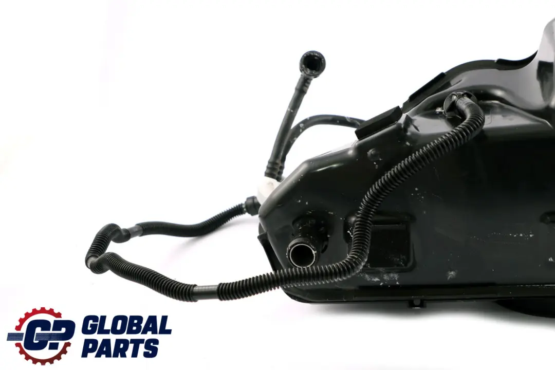 Zbiornik adblue SCR do BMW F20 F21 LCI o numerze 7403541 BMW F20 F21 LCI Zbiornik adblue SCR - SKU 7403541 - Numer Części 7403541