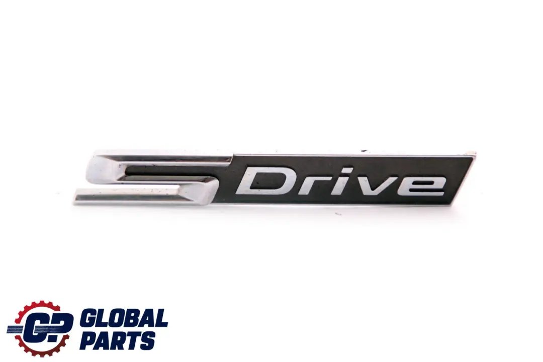 Emblema Y Logotipo Cromado Con Letras S Drive para BMW X1 F48 con número de pieza 7406663 BMW X1 F48 Emblema Y Logotipo Cromado Con Letras S Drive - SKU 7406663-1 - Número de pieza 7406663