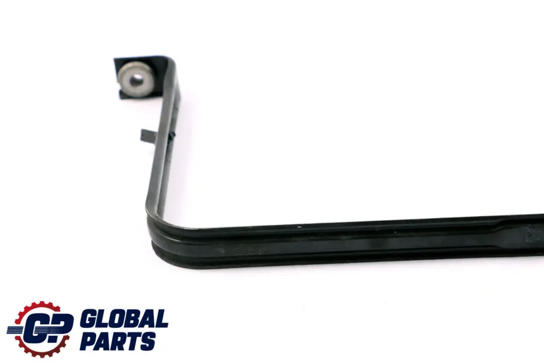 Spannband Passivbehälter 6760768 für BMW 1 er F20 F21 LCI mit Teilenummer 7407240 BMW 1 er F20 F21 LCI Spannband Passivbehälter 6760768 - SKU 7407240 - Teilenummer 7407240