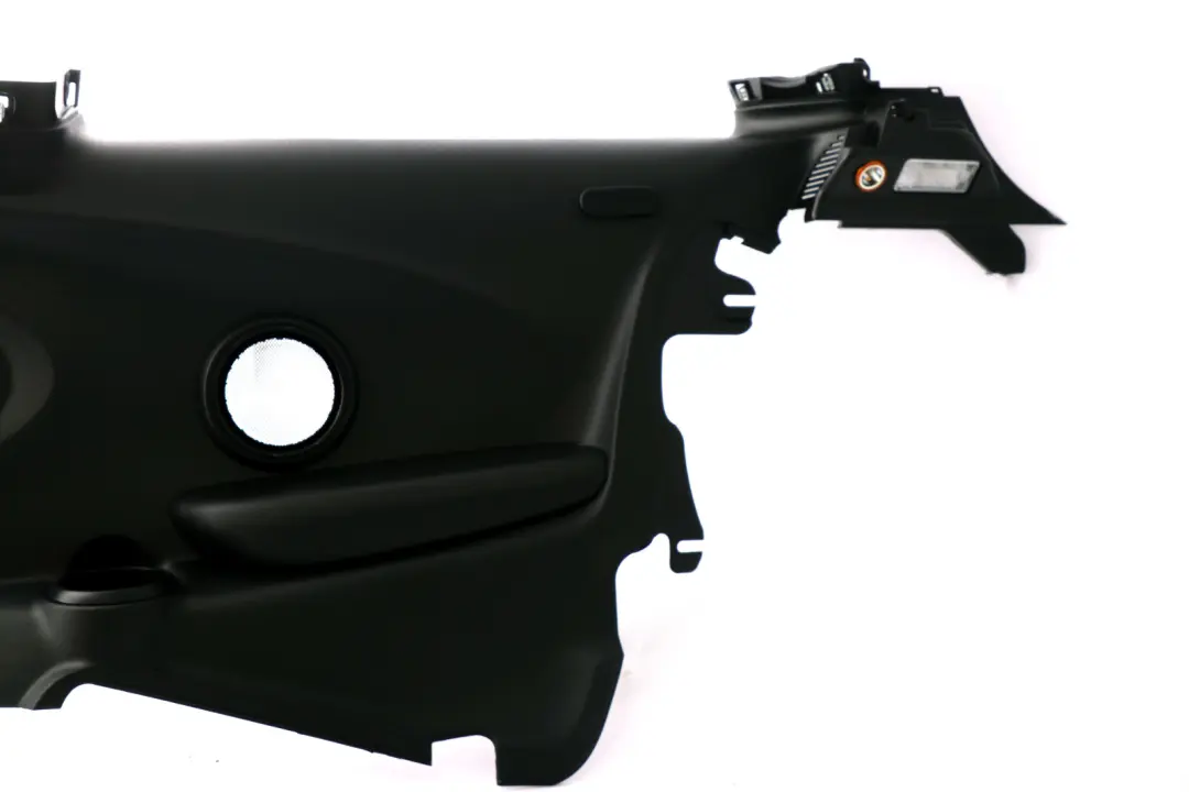 Trasero Derecho Lateral Panel de Recorte Hi-Fi Carbono Negro para Mini Cooper F56 con número de pieza 7410574 Mini Cooper F56 Trasero Derecho Lateral Panel de Recorte Hi-Fi Carbono Negro - SKU 7410574 - Número de pieza 7410574