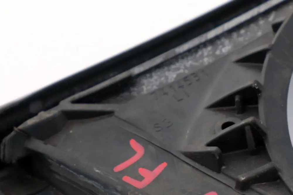 Door Window Guide Seal Gasket Front Left N/S to BMW F30 F31 F80 LCI with Part number 7414531 BMW F30 F31 F80 LCI Door Window Guide Seal Gasket Front Left N/S - SKU 7414531 - Part number 7414531