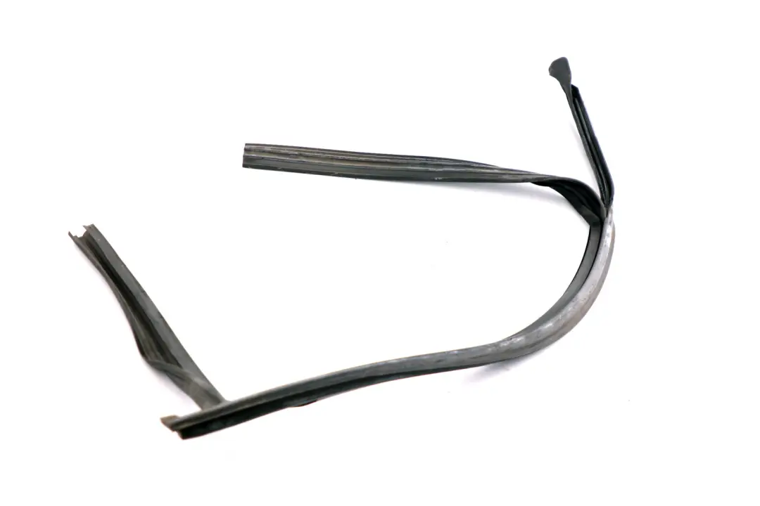 BMW F30 F31 F80 LCI Türfensterführung Dichtung vorne links - SKU 7414531 - Teilenummer 7414531