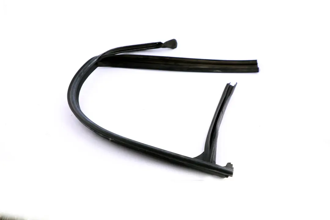 BMW E65 E66 Delantero Derecho Puerta Ventana Guia Sello Trim - SKU 8223832 - Número de pieza 8223832