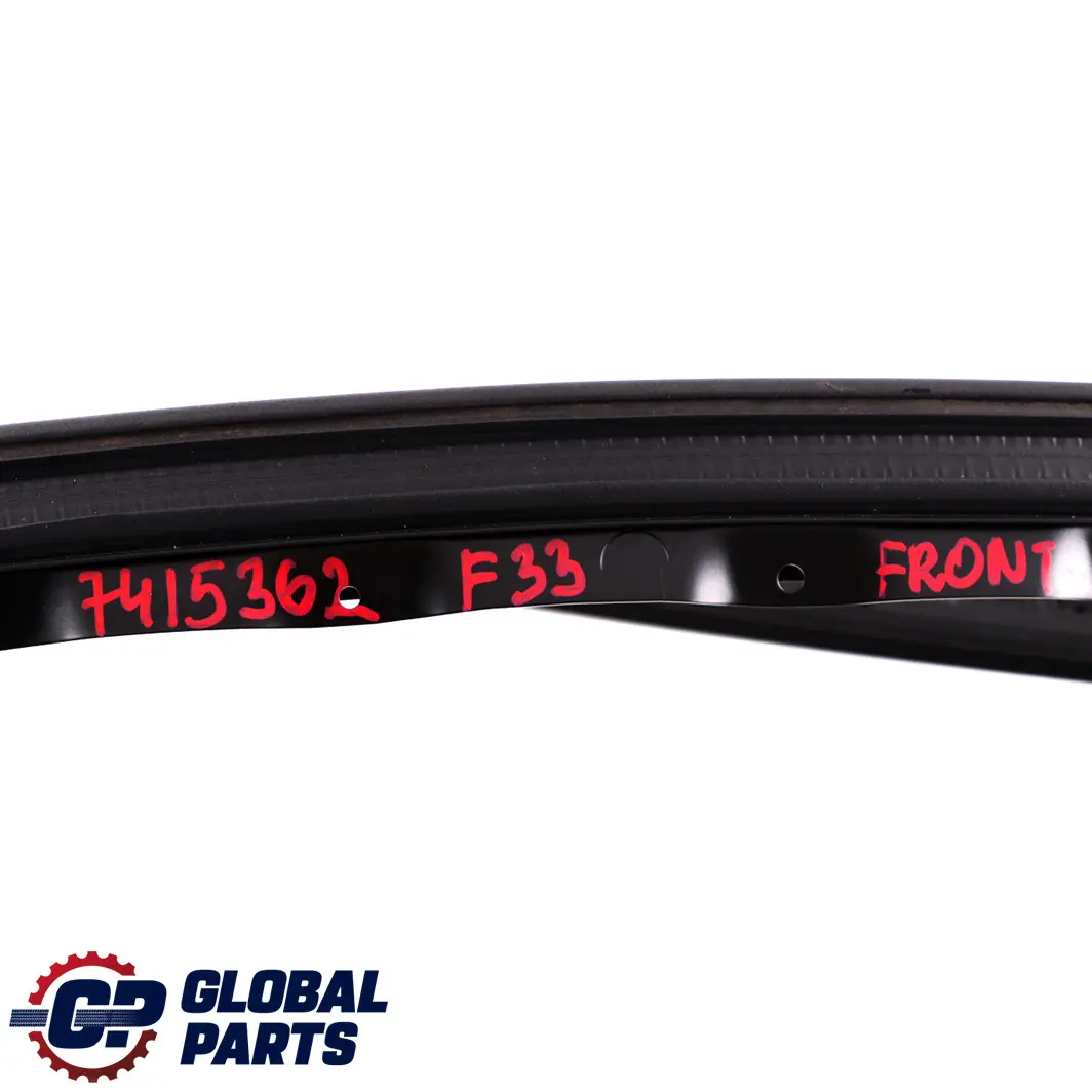 Guarnizione Anteriore Tetto Guscio Hardtop per BMW F33 F83 M4 Cabrio con numero di parte 7415362 BMW F33 F83 M4 Cabrio Guarnizione Anteriore Tetto Guscio Hardtop - SKU 7415362 - Numero di parte 7415362