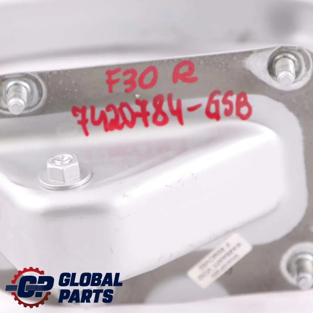 Destra Coperchio bagagliaio Portellone posteriore Glacier Silber per BMW F30 F80 M3 con numero di parte 7420784 BMW F30 F80 M3 Destra Coperchio bagagliaio Portellone posteriore Glacier Silber - SKU 7420784-GSB - Numero di parte 7420784