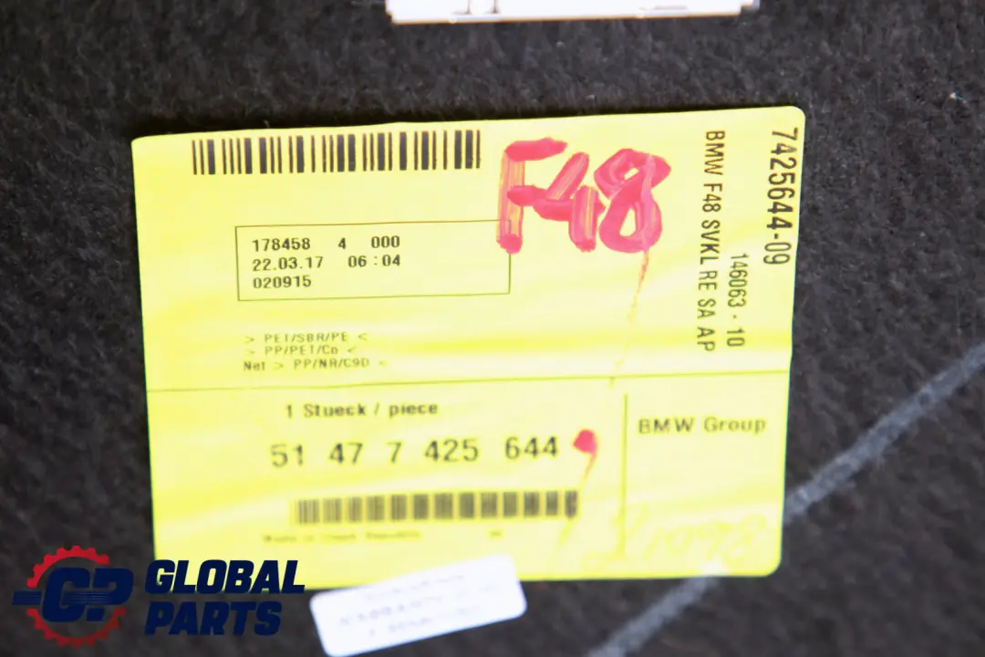 Embellecedor Maletero Derecho Piso Maletero para BMW X1 F48 con número de pieza 7425644 BMW X1 F48 Embellecedor Maletero Derecho Piso Maletero - SKU 7425644 - Número de pieza 7425644