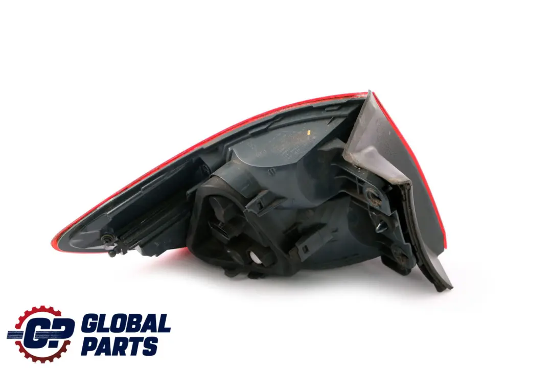 Feu Arrière Éclairage Sur Le Panneau Latéral Droit Modèle pour BMW F31 à propos du numéro de pièce 7429728 BMW F31 Feu Arrière Éclairage Sur Le Panneau Latéral Droit Modèle - SKU 7429728 - Numéro de pièce 7429728