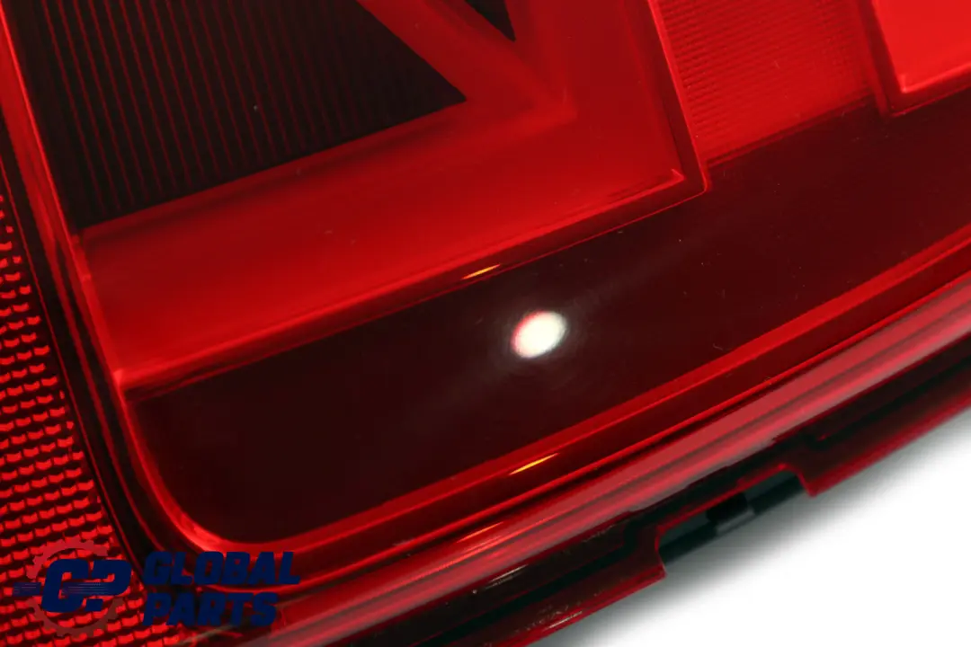 Fanale posteriore sinistro Union Jack per MINI Cooper F55 F56 F57 con numero di parte 7435133 MINI Cooper F55 F56 F57 Fanale posteriore sinistro Union Jack - SKU 7435133 - Numero di parte 7435133