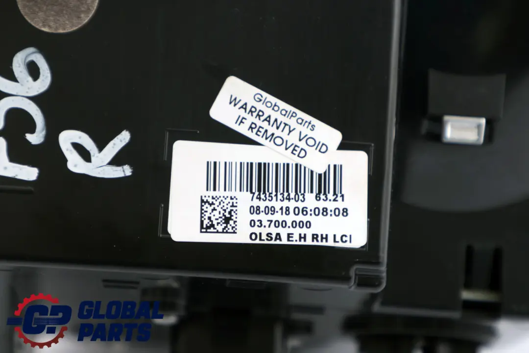 Lampa Tylna Prawa Tył Prawy do MINI Cooper F55 F56 F57 o numerze 7435134 MINI Cooper F55 F56 F57 Lampa Tylna Prawa Tył Prawy - SKU 7435134 - Numer Części 7435134