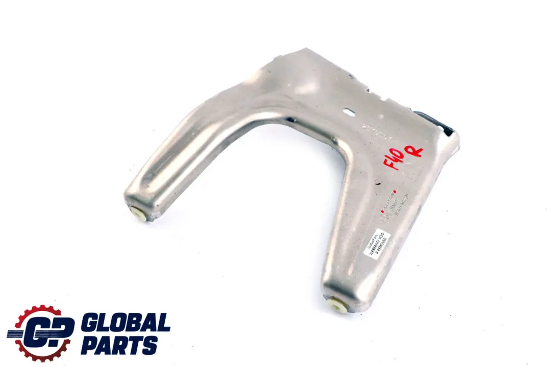 Staffa Rivestimento Sottopavimento Destra per BMW F40 F44 con numero di parte 7436700 BMW F40 F44 Staffa Rivestimento Sottopavimento Destra - SKU 7436700 - Numero di parte 7436700