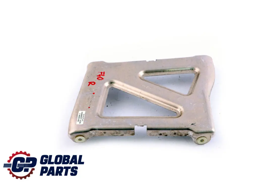 Halterung Unterbodenverkleidung Außen Rechts für BMW F40 F44 mit Teilenummer 7436796 BMW F40 F44 Halterung Unterbodenverkleidung Außen Rechts - SKU 7436796 - Teilenummer 7436796