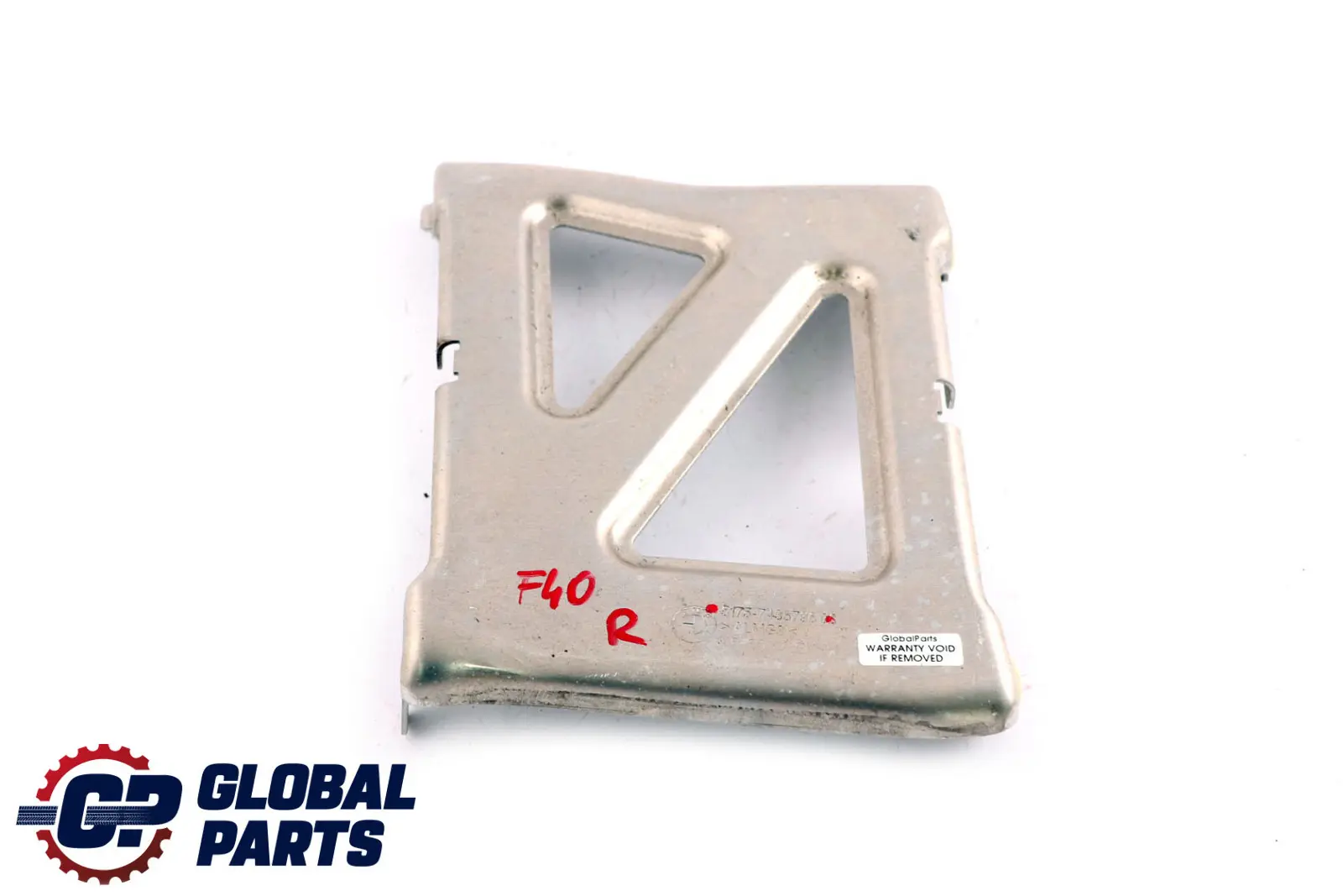 BMW F40 F44 Staffa pannellatura sottoscocca esterna destra 7436796