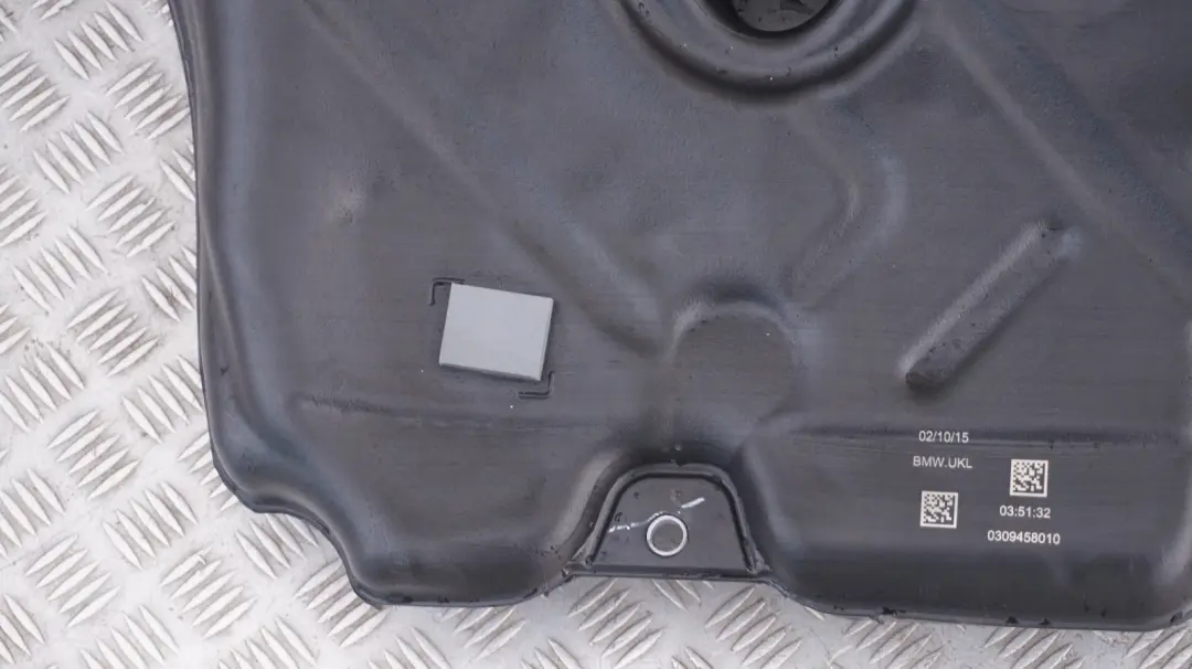 B37 B47 Diesel Tanque De combustible De plastico para Mini Cooper F55 F56 F57 con número de pieza 7440792 Mini Cooper F55 F56 F57 B37 B47 Diesel Tanque De combustible De plastico - SKU 7440792 - Número de pieza 7440792