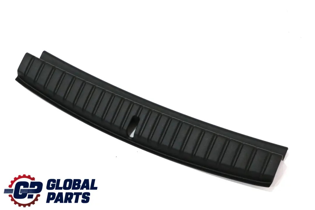 Copertura della soglia di carico del bagagliaio nero per BMW F40 con numero di parte 7448213 BMW F40 Copertura della soglia di carico del bagagliaio nero - SKU 7448213 - Numero di parte 7448213