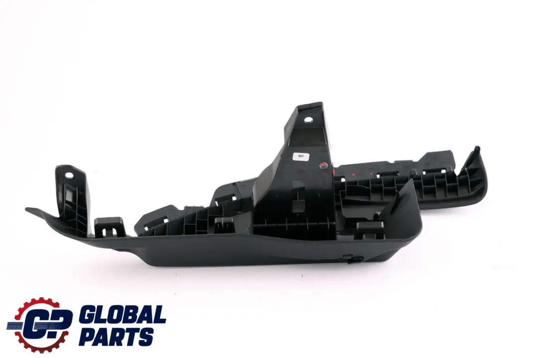 Soporte Ventana Trasera Repisa Derecha Negro para BMW F40 con número de pieza 7448228 BMW F40 Soporte Ventana Trasera Repisa Derecha Negro - SKU 7448228 - Número de pieza 7448228