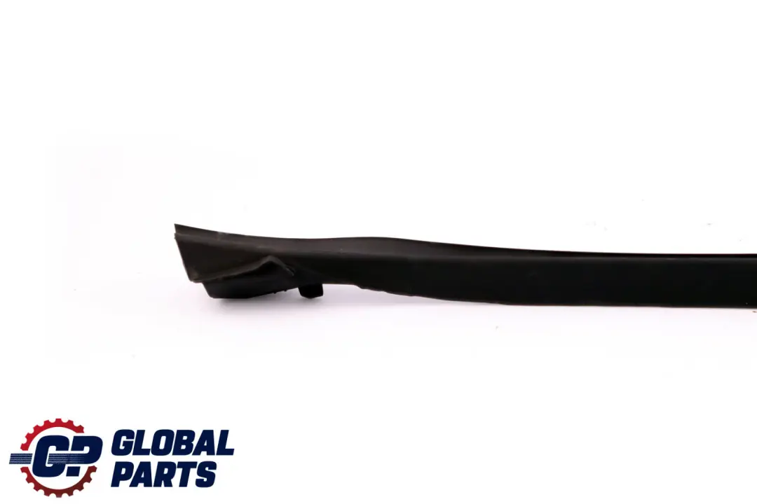 BMW F40 Links Windschutzscheibe Drip Moulding Trim Schwarz - SKU 7453949 - Teilenummer 7453949
