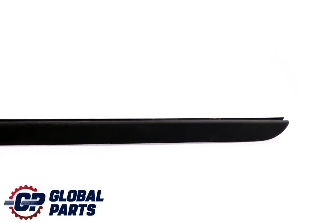 Links Windschutzscheibe Drip Moulding Trim Schwarz für BMW F40 mit Teilenummer 7453949 BMW F40 Links Windschutzscheibe Drip Moulding Trim Schwarz - SKU 7453949 - Teilenummer 7453949