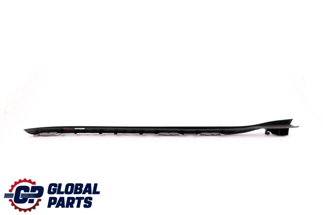 BMW F40 Izquierda Parabrisas Moldura de goteo Trim Negro - SKU 7453949 - Número de pieza 7453949