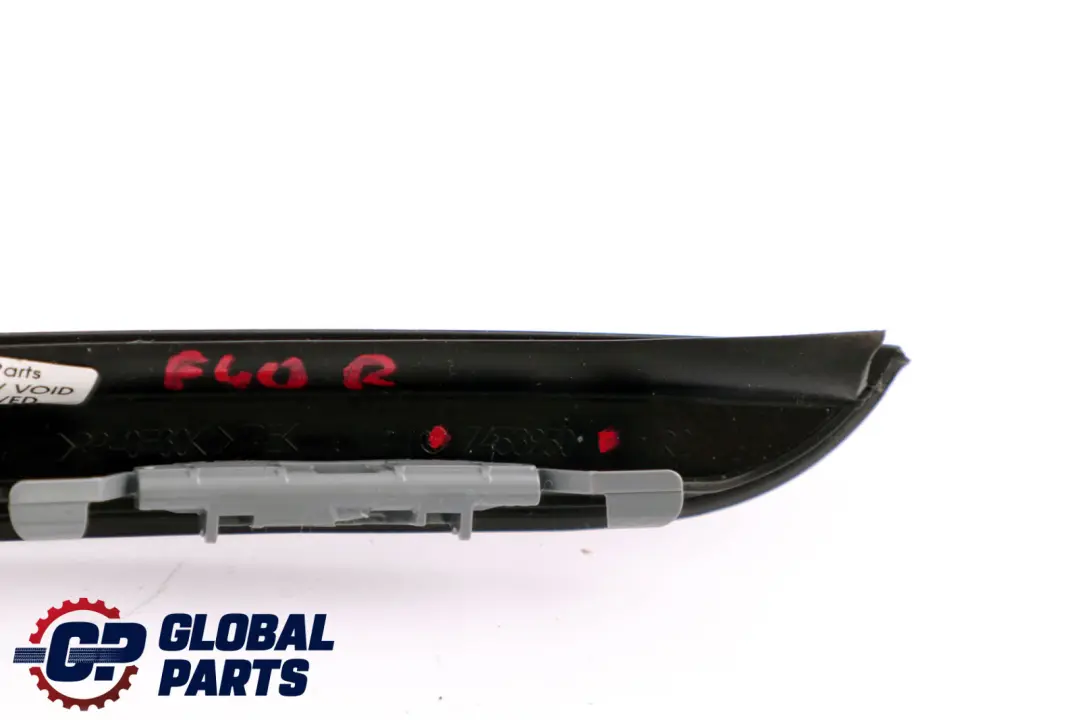 BMW 1 Series F40 Front Right O/S Windscreen Drip Moulding Trim Black - SKU 7453950 - Part number 7453950