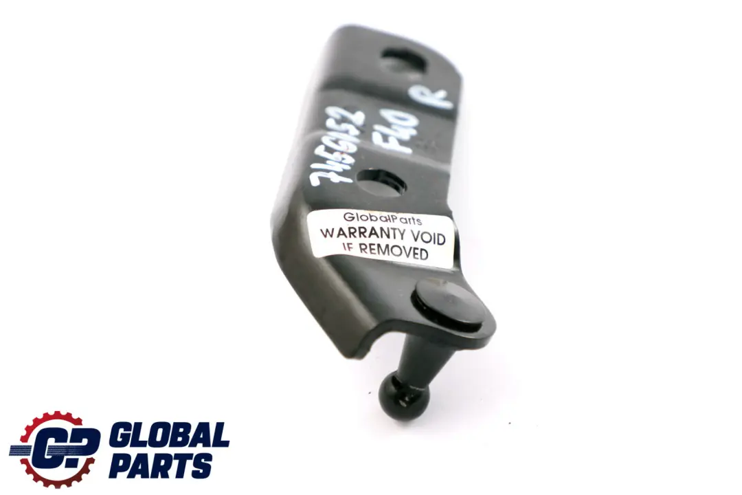 Staffa Supporto Coperchio Bagagliaio Destro per BMW F40 con numero di parte 7456052 BMW F40 Staffa Supporto Coperchio Bagagliaio Destro - SKU 7456052 - Numero di parte 7456052
