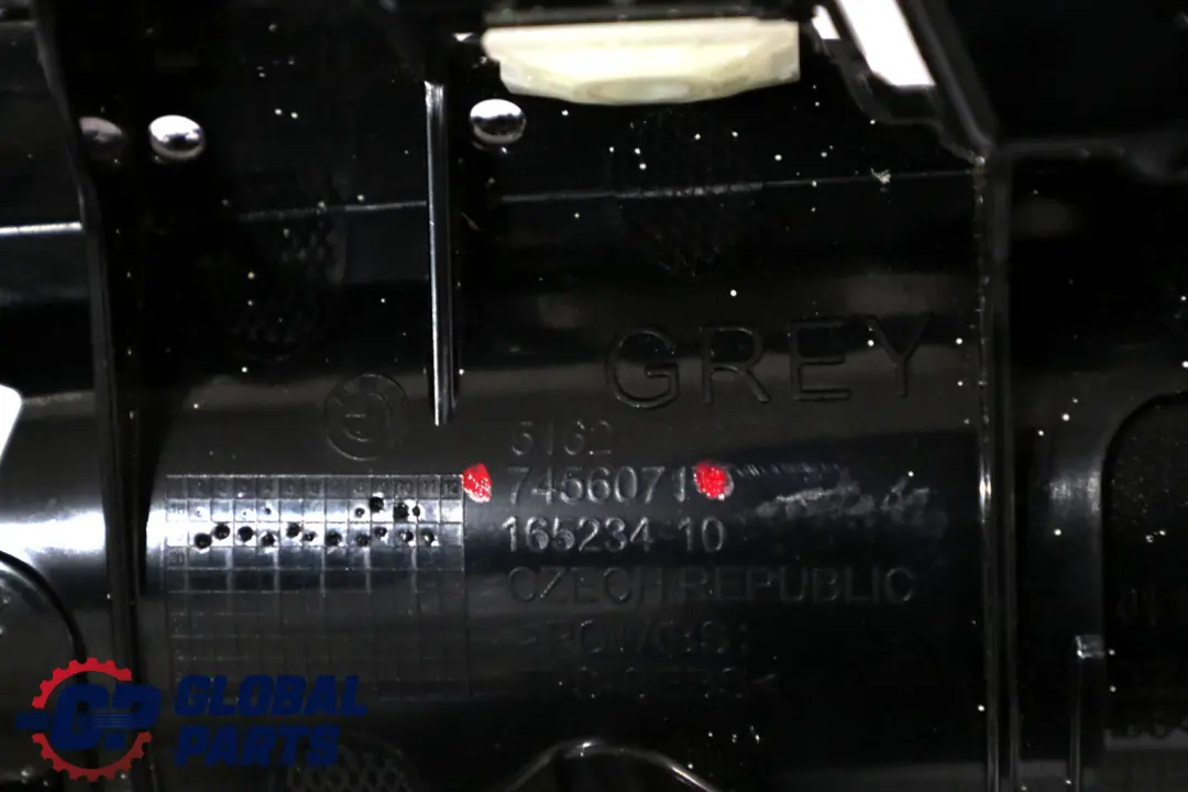 Couvercle Coffre Hayon Aeroblade Cover pour BMW F40 à propos du numéro de pièce 7456071 BMW F40 Couvercle Coffre Hayon Aeroblade Cover - SKU 7456071 - Numéro de pièce 7456071