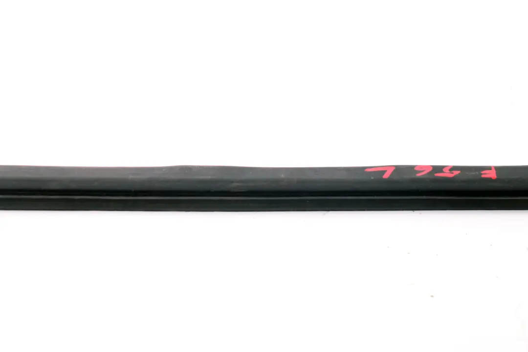 Schachtabdichtung Joint Interieur Porte avant Gauche pour Mini Cooper F56 F57 à propos du numéro de pièce 7458245 Mini Cooper F56 F57 Schachtabdichtung Joint Interieur Porte avant Gauche - SKU 7458245 - Numéro de pièce 7458245