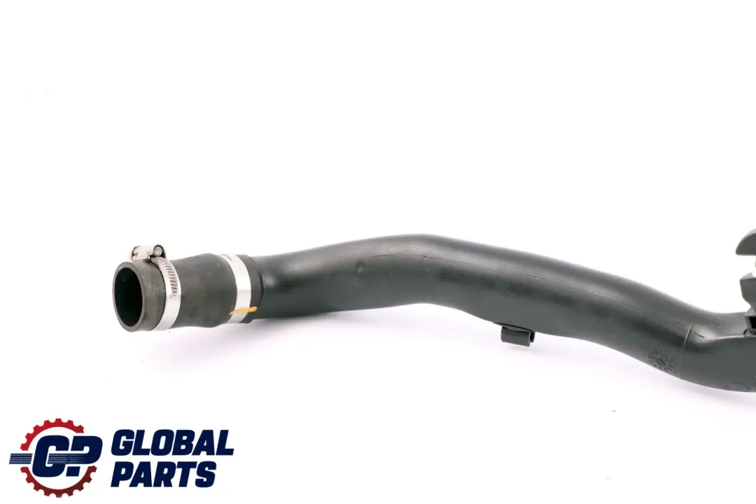 Tuyau De Remplissage D'Essence En Plastique pour BMW F40 à propos du numéro de pièce 7458657 BMW F40 Tuyau De Remplissage D'Essence En Plastique - SKU 7458657 - Numéro de pièce 7458657