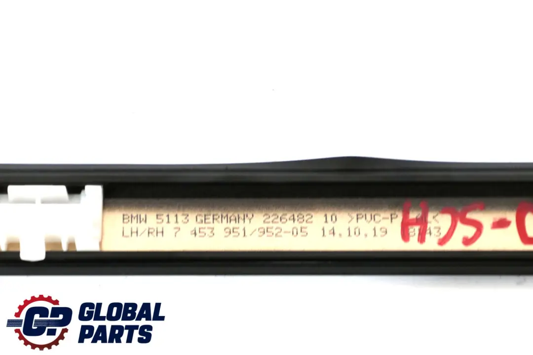 Reihe F40 Zierleiste Dach Rechts Schwarz 2 - 668 für BMW 1 mit Teilenummer 7461830 BMW 1 Reihe F40 Zierleiste Dach Rechts Schwarz 2 - 668 - SKU 7461830-SCH - Teilenummer 7461830