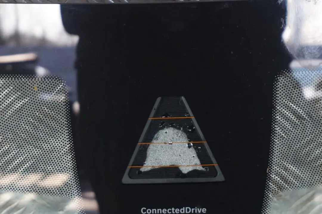 Front Window Windscreen Glass AS1 Green to BMW 1 Series F40 with Part number 7463722 BMW 1 Series F40 Front Window Windscreen Glass AS1 Green - SKU 7463722 - Part number 7463722