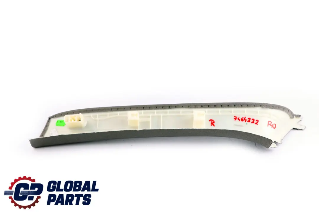 Abdeckung A Säule Rechts Grau 7444550 für BMW F40 mit Teilenummer 7464222 BMW F40 Abdeckung A Säule Rechts Grau 7444550 - SKU 7464222 - Teilenummer 7464222
