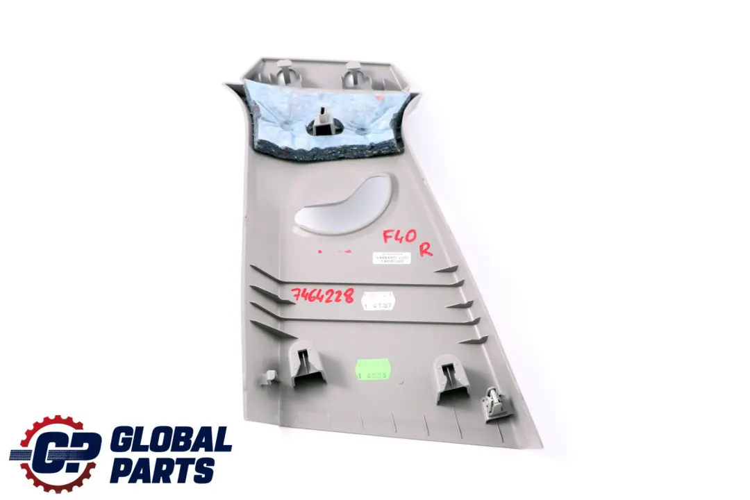Tapa Columna B Pilar Superior Derecha Gris 7444552 para BMW F40 con número de pieza 7464228 BMW F40 Tapa Columna B Pilar Superior Derecha Gris 7444552 - SKU 7464228 - Número de pieza 7464228