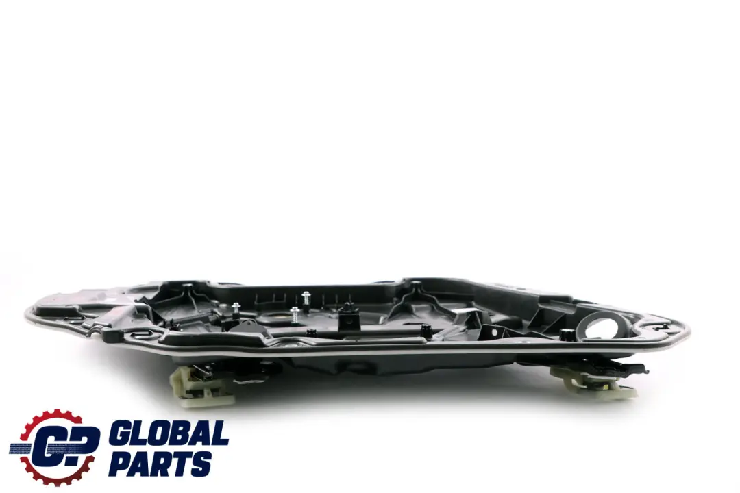 Wspornik Drzwi Lewy Przód Mechanizm Podnoszenia Szyby do BMW F40 o numerze 7465247 BMW F40 Wspornik Drzwi Lewy Przód Mechanizm Podnoszenia Szyby - SKU 7465247 - Numer Części 7465247