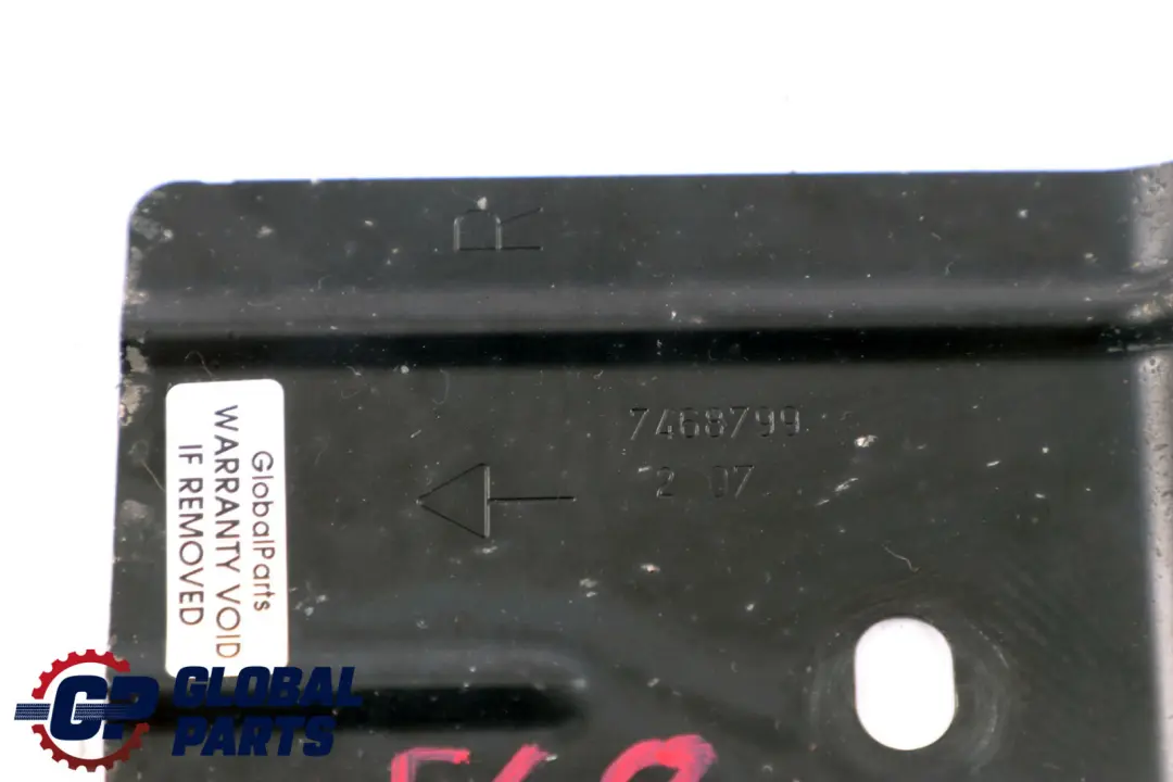 Schutzblech Kraftstofftank für BMW X1 er F48 Mini Cooper F60 Countryman mit Teilenummer 7468799 BMW X1 er F48 Mini Cooper F60 Countryman Schutzblech Kraftstofftank - SKU 7468799 - Teilenummer 7468799