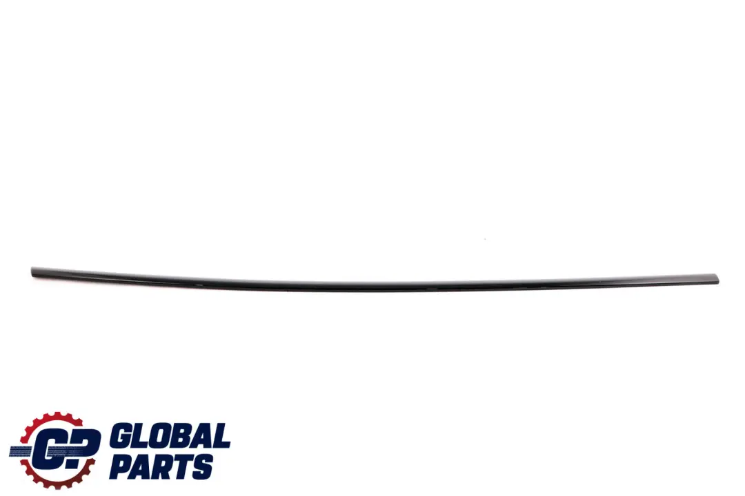 Ventana Superior Marco Tapa Tira Puerta Trasera Izquierda Shadowline para BMW F40 con número de pieza 7473995 BMW F40 Ventana Superior Marco Tapa Tira Puerta Trasera Izquierda Shadowline - SKU 7473995 - Número de pieza 7473995