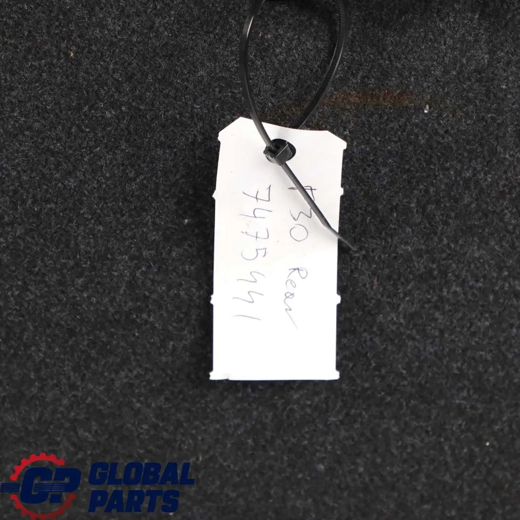 Housse de Dossier De Siege Arriere Tissu Anthracite Rouge pour BMW F30 LCI à propos du numéro de pièce 7475441 BMW F30 LCI Housse de Dossier De Siege Arriere Tissu Anthracite Rouge - SKU 7475441 - Numéro de pièce 7475441