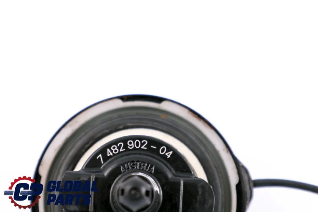 BMW F10 F20 F30 Tapa del depósito de combustible - SKU 7482902 - Número de pieza 7482902