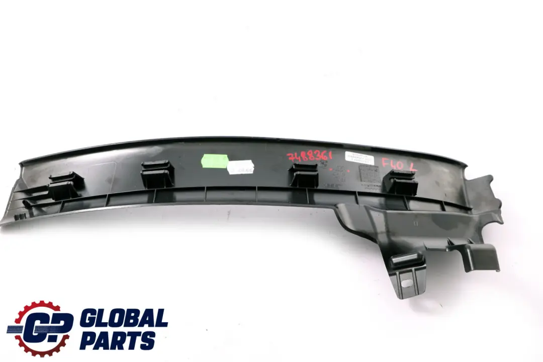 Striscia di copertura ingresso interno posteriore sinistro Nero 7444941 per BMW F40 con numero di parte 7488361 BMW F40 Striscia di copertura ingresso interno posteriore sinistro Nero 7444941 - SKU 7488361 - Numero di parte 7488361