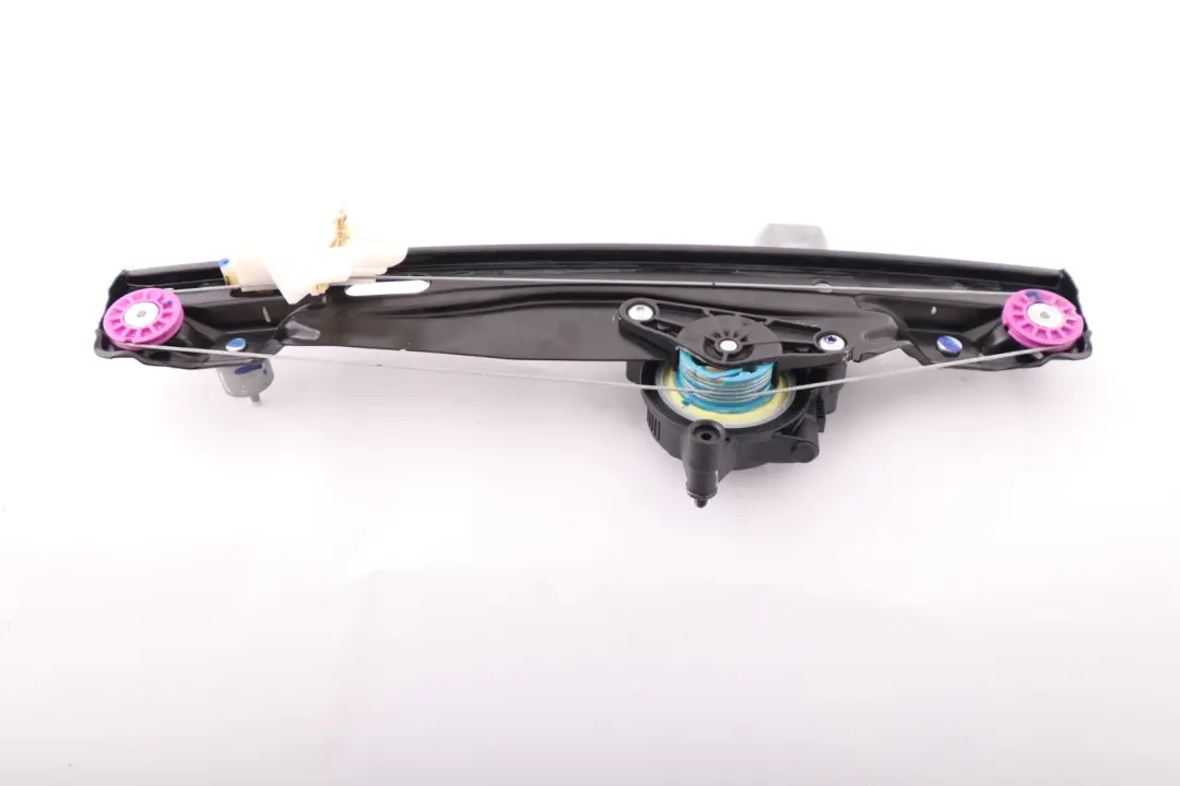 Lève-vitre arrière droit 7320282 pour Mini Cooper One F55 à propos du numéro de pièce 7490208 Mini Cooper One F55 Lève-vitre arrière droit 7320282 - SKU 7490208 - Numéro de pièce 7490208