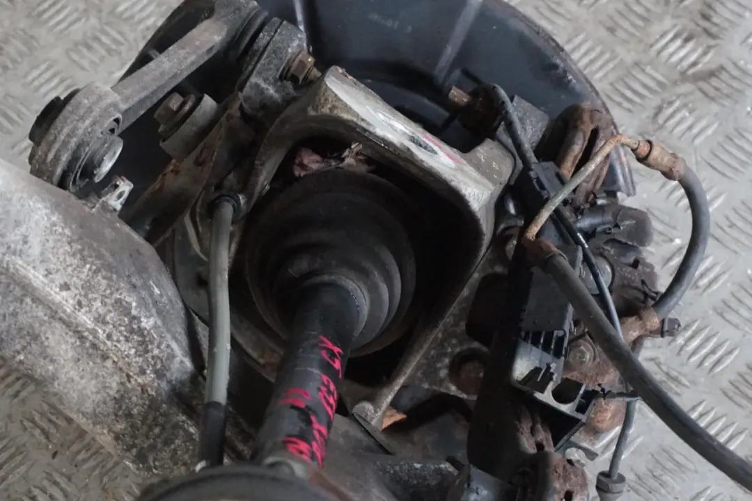 M57N Rear Right O/S Suspension Leg Axle Carrier Brake to BMW X5 Series E53 3.0d with Part number 7500916 BMW X5 Series E53 3.0d M57N Rear Right O/S Suspension Leg Axle Carrier Brake - SKU 7500916-3 - Part number 7500916