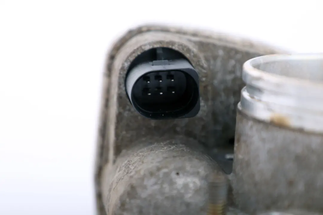 M54 Cuerpo del Acelerador De Gasolina para BMW X3 E53 E60 E65 E83 con número de pieza 7502445 BMW X3 E53 E60 E65 E83 M54 Cuerpo del Acelerador De Gasolina - SKU 7502445 - Número de pieza 7502445