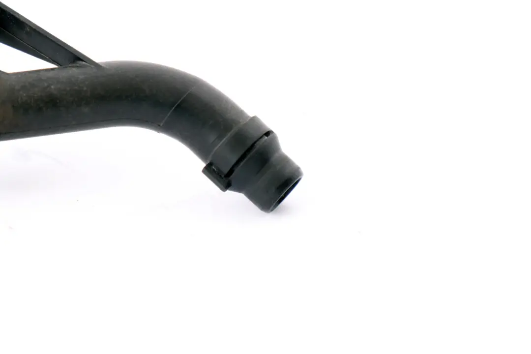 Coolant Pipe Water Hose to BMW 3 5 7 Z3 Z4 Series E36 E38 E39 E46 E85 with Part number 7502525 BMW 3 5 7 Z3 Z4 Series E36 E38 E39 E46 E85 Coolant Pipe Water Hose - SKU 7502525 - Part number 7502525