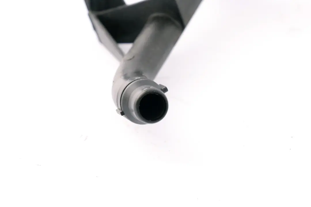 Coolant Pipe Water Hose to BMW 3 5 7 Z3 Z4 Series E36 E38 E39 E46 E85 with Part number 7502525 BMW 3 5 7 Z3 Z4 Series E36 E38 E39 E46 E85 Coolant Pipe Water Hose - SKU 7502525 - Part number 7502525