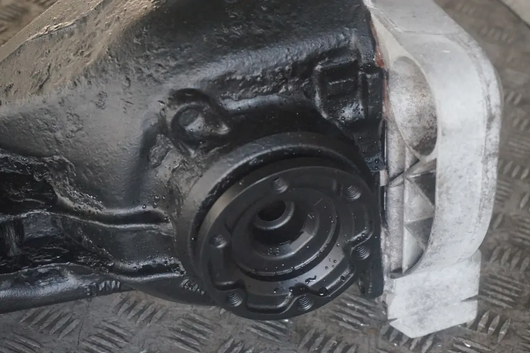 N62 Differential Hinterachsgetriebe 3,38 GARANTIE für BMW 7 er E65 745i mit Teilenummer 7502980 BMW 7 er E65 745i N62 Differential Hinterachsgetriebe 3,38 GARANTIE - SKU 7502980 - Teilenummer 7502980