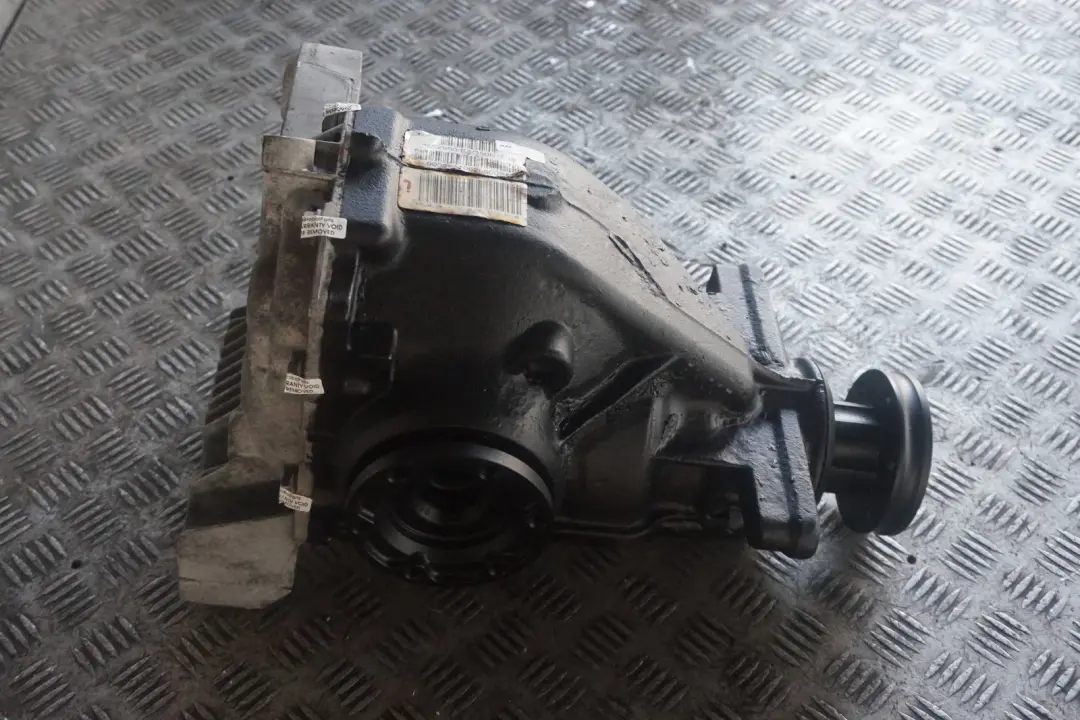 N62 Rear Differential Diff 3,38 Ratio WARRANTY to BMW 7 Series E65 745i with Part number 7502980 BMW 7 Series E65 745i N62 Rear Differential Diff 3,38 Ratio WARRANTY - SKU 7502980 - Part number 7502980