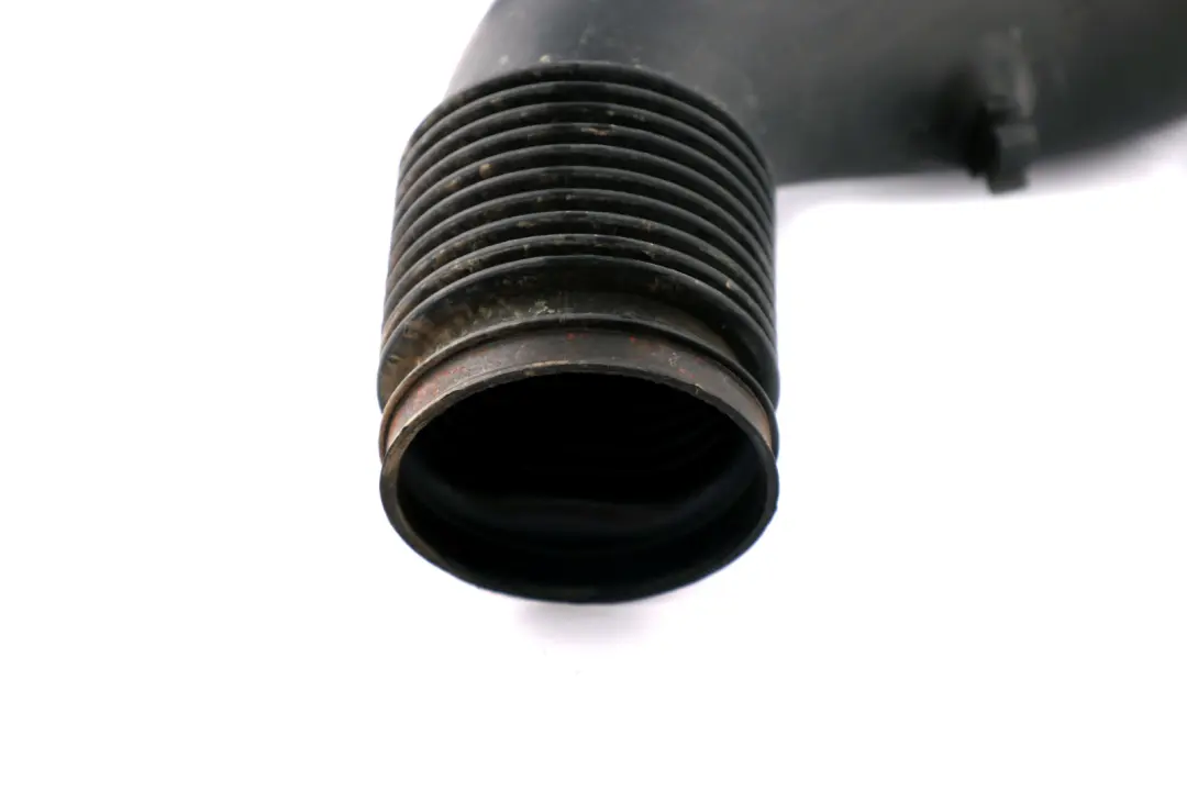 Bota De Goma Tubo De Admision De Aire Resonador Manguera para BMW E53 3.0i con número de pieza 7503145 BMW E53 3.0i Bota De Goma Tubo De Admision De Aire Resonador Manguera - SKU 7503145 - Número de pieza 7503145