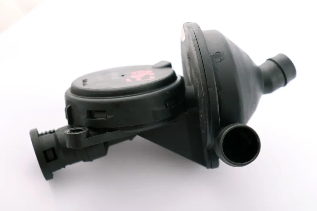 Válvula De Respiración BMW E46 E83 E85 E87 E90 E91 Crankcase Intake para con número de pieza 7503519 Válvula De Respiración BMW E46 E83 E85 E87 E90 E91 Crankcase Intake - SKU 7503519 - Número de pieza 7503519